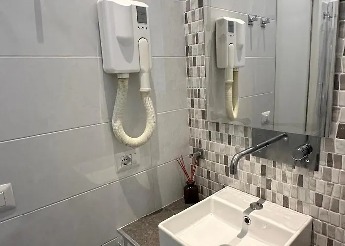 Oda ve Kahvaltı Tre R Colosseo Roma